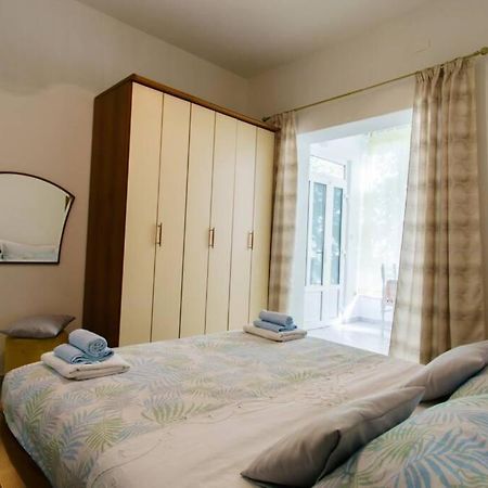 Cosey Studio Apartment For 2 Free Private Parking Макарска Екстериор снимка