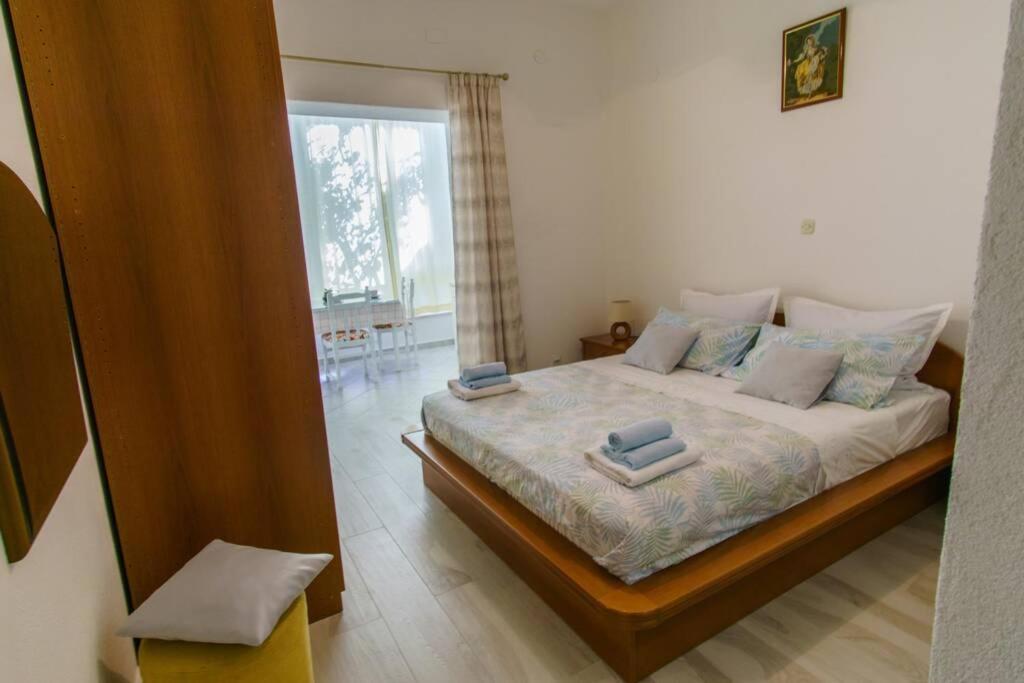 Cosey Studio Apartment For 2 Free Private Parking Макарска Екстериор снимка
